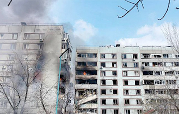 Момент удара московитской ракеты по жилому дому в Запорожье попал на видео