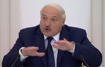 Лукашенко хрипел и дрожал перед рабочими