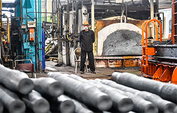 Под Москвой загорелся крупнейший в Московии металлургический завод