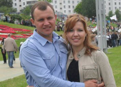 Жена инициатора акции у Совмина: Пообещали разобраться и арестовали