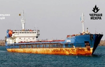 В Каспийском море спецназ ВСУ поразил два московитских судна с оружием
