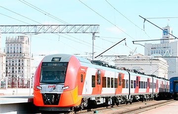 Первый поезд «Ласточка» прибыл из Москвы в Минск