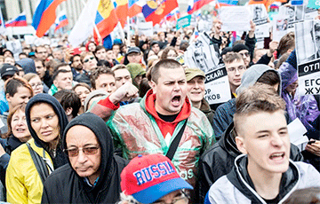 Общественные настроения в Московии достигли минимума за 14 лет