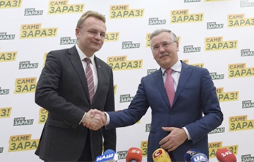 Гриценко и Садовой подписали соглашение, в котором только один пункт