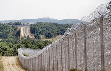 Болгария готова отправить 1000 военных к границе с Турцией