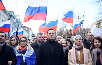 Политолог: После смерти Навального поднимется волна