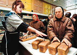 Белорусы питаются в кредит