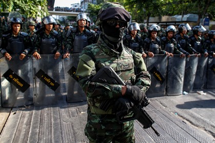 Военные Таиланда распустили сенат