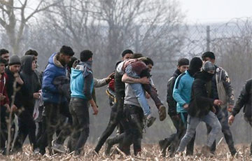 Границы Евросовка штурмовали более 200 мигрантов со стороны Беларуси