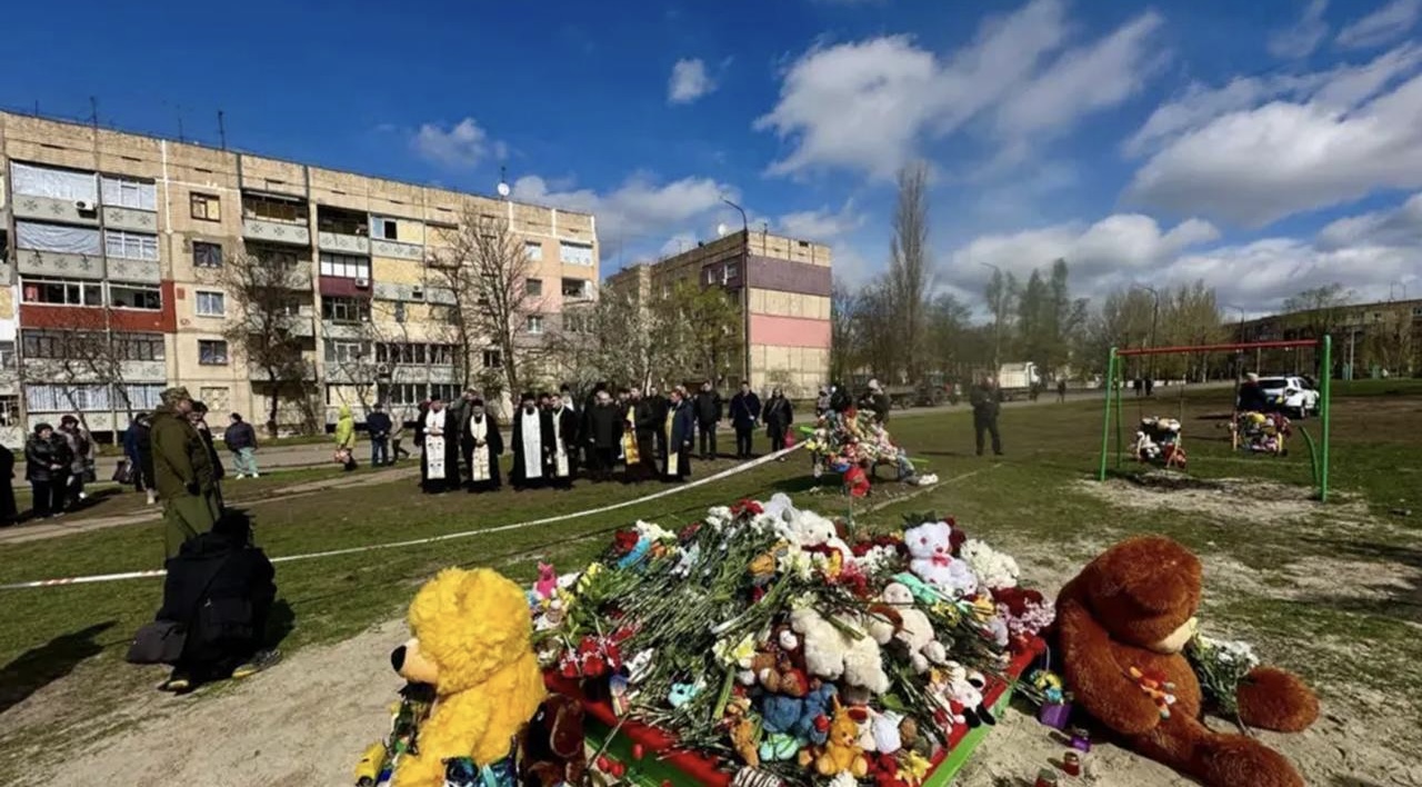 Песков об ударе по Кривому Рогу: армия РФ бьет «исключительно по военным и околовоенным целям»