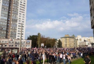 Акция протеста в Минске 4 октября: водомет сломался, начались задержания