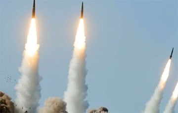 Мощные взрывы и пожары: Московия атаковала Киев баллистикой