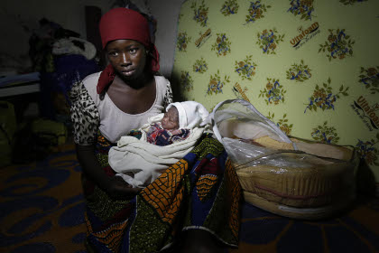 Нигерийка попыталась продать новорожденного ребенка за 90 долларов