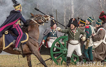 Под Борисовым воссоздали переправу Наполеона через Березину