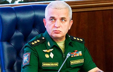 Виновный в преступлениях против Мариуполя московитский генерал из-за неудач срывается на своих подчиненных