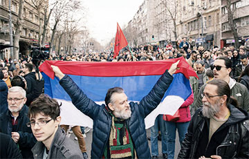Сербская оппозиция добилась проведения повторных выборов
