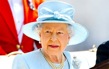 Королева Елизавета II полностью отказалась от употребления алкоголя