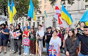 Беларусы и украинцы вышли на акцию солидарности в Лондоне