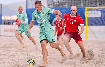 Сборная Беларуси по пляжному футболу победила японцев на чемпионате мира