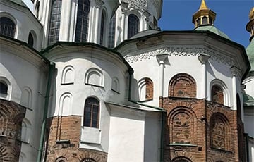 Атака РФ на Киев: поврежден Софийский собор