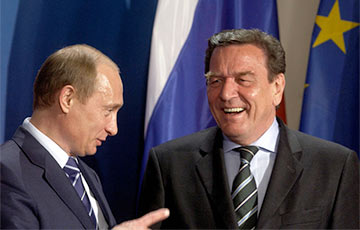 Шредер отказался передать документы о беседах с Путиным