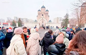 На церемонии похорон Навального начались перебои с мобильным интернетом