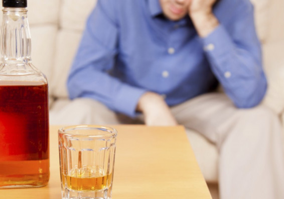 Число белорусов с алкогольной зависимостью снижается