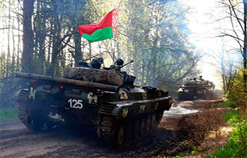 Беларусь активно перемещает военную технику к границе с Украиной