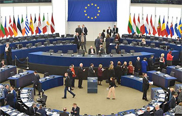 Европарламент призвал усилить санкции против режима Лукашенко