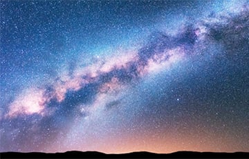 Песочные часы в центре Млечного Пути: загадка странных гигантских структур раскрыта
