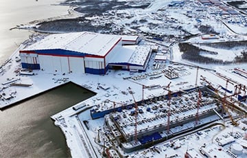 Газовый провал Путина: крупнейший СПГ-проект РФ остался без «ледовых» танкеров