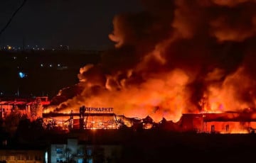 «Гипермаркет рухнул»: дроны атаковали временно оккупированный Донецк