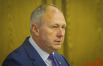 Экс-премьер Беларуси попал под санкции Украины