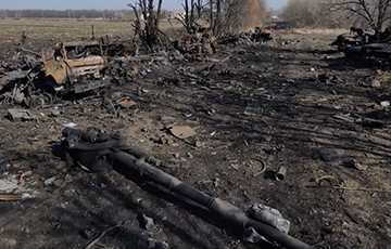 Бойцы бригады «Холодный Яр» уничтожили горы техники врага: видео с воздуха