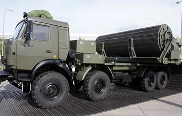 Украинские военные впервые уничтожили редкую инженерную машину московитов
