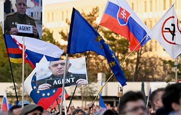 В Словакии тысячи людей вышли на протесты