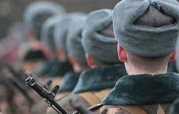 CNN: Беларусь перемещает войска вдоль границы с Украиной