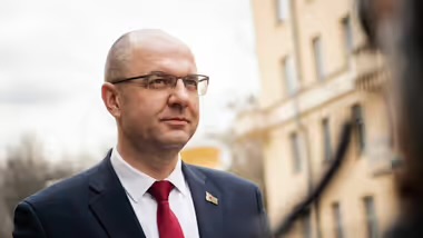 Лукашенко сообщил о задержании главы Минприроды Беларуси за взятку