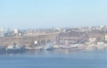 В бухте Севастополя дымит московитский корабль