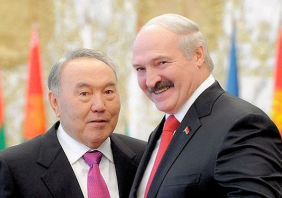 Лукашенко проведет переговоры с Назарбаевым в Минске