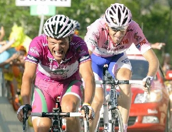 Четыре белорусских велогонщика примут участие в супермногодневке "Джиро д`Италия"