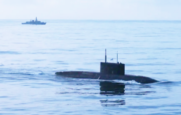 Что происходит с поврежденной московитской подлодкой