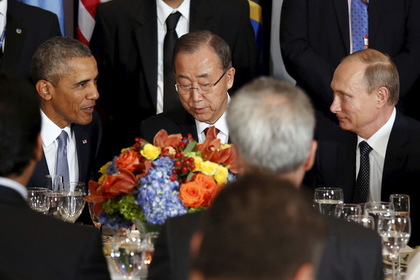 Владимир Путин и Барак Обама пожали руки