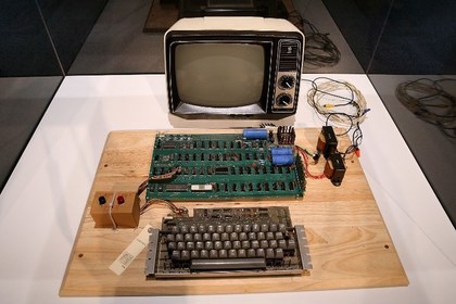 Первый компьютер Стива Джобса уйдет с молотка