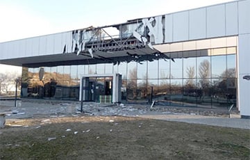 В Новой Каховке партизаны взорвали штаб партии Путина