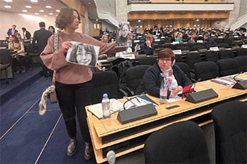 Портреты политзаключенных вызвали ярость у представительницы лукашенковской делегации в ООН