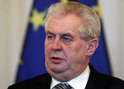 Президент Чехии требует отменить санкции против России