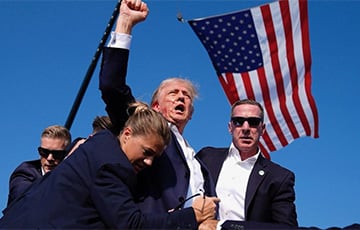На портрете Трампа от Путина увидели странную деталь