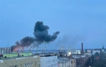 В московитском Выборге горит здание ФСБ и тонет корабль в порту