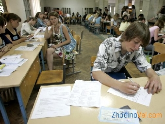 В Беларуси 14 июня начинается основной этап вступительной кампании - централизованное тестирование